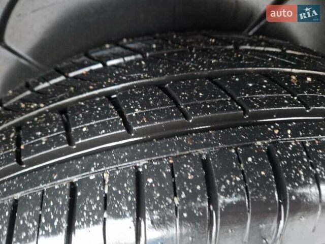 Серый Хендай Санта Фе, объемом двигателя 2.2 л и пробегом 165 тыс. км за 12500 $, фото 10 на Automoto.ua