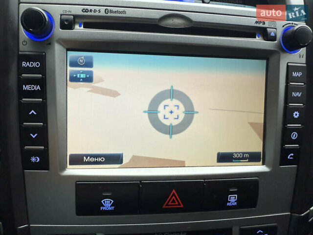 Серый Хендай Санта Фе, объемом двигателя 2.2 л и пробегом 226 тыс. км за 12999 $, фото 32 на Automoto.ua