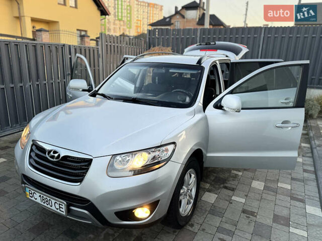 Серый Хендай Санта Фе, объемом двигателя 2.2 л и пробегом 191 тыс. км за 12900 $, фото 32 на Automoto.ua
