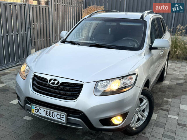 Серый Хендай Санта Фе, объемом двигателя 2.2 л и пробегом 191 тыс. км за 12900 $, фото 3 на Automoto.ua