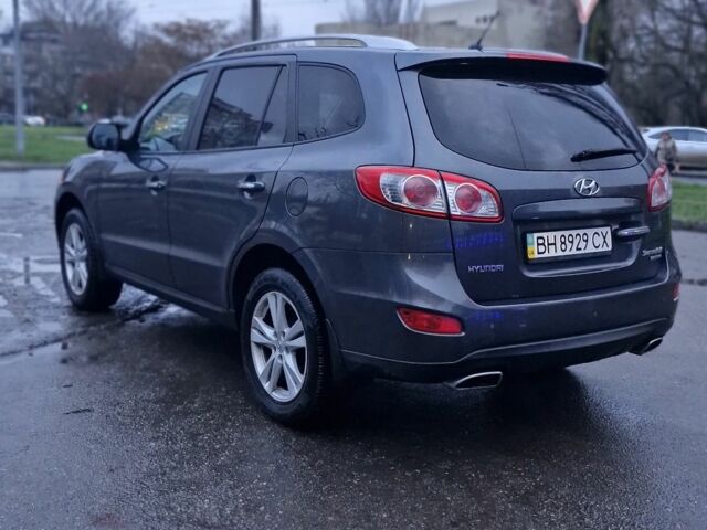 Серый Хендай Санта Фе, объемом двигателя 2.4 л и пробегом 194 тыс. км за 11500 $, фото 2 на Automoto.ua