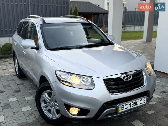 Серый Хендай Санта Фе, объемом двигателя 2.2 л и пробегом 191 тыс. км за 12900 $, фото 4 на Automoto.ua