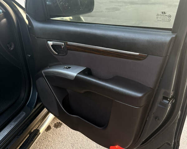 Хендай Санта Фе 2011 в Львове на Automoto.ua Серый Хендай Санта Фе, объемом двигателя 2.2 л и пробегом 268 тыс. км за 12200 $, фото 32 на Automoto.ua