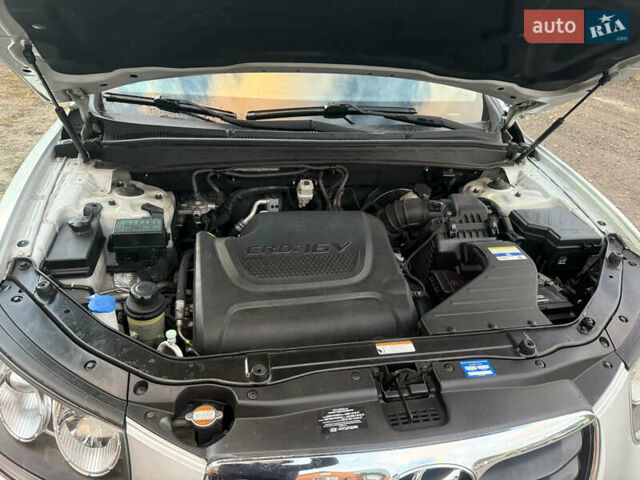 Серый Хендай Санта Фе, объемом двигателя 2.2 л и пробегом 226 тыс. км за 12999 $, фото 63 на Automoto.ua