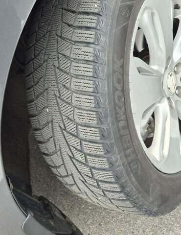 Серый Хендай Санта Фе, объемом двигателя 2.2 л и пробегом 308 тыс. км за 12200 $, фото 8 на Automoto.ua