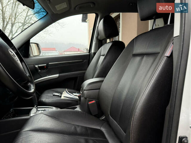 Серый Хендай Санта Фе, объемом двигателя 2.2 л и пробегом 148 тыс. км за 12950 $, фото 37 на Automoto.ua