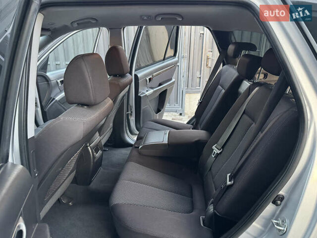 Серый Хендай Санта Фе, объемом двигателя 2.2 л и пробегом 191 тыс. км за 12900 $, фото 22 на Automoto.ua