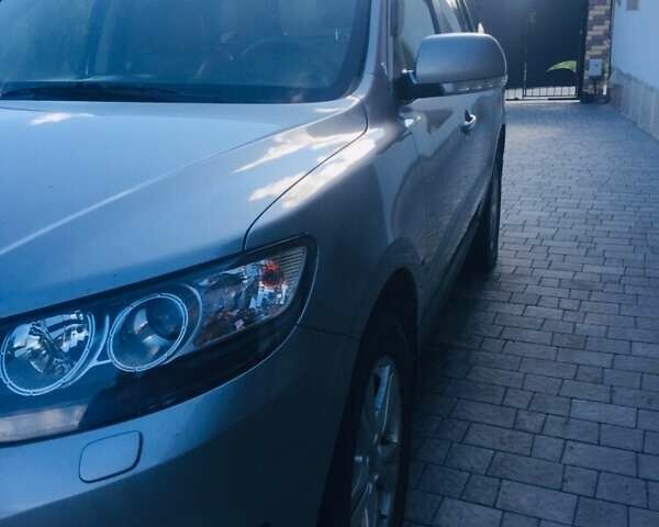 Серый Хендай Санта Фе, объемом двигателя 2.2 л и пробегом 140 тыс. км за 15936 $, фото 11 на Automoto.ua