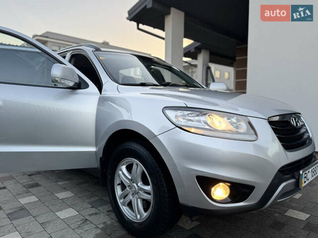 Серый Хендай Санта Фе, объемом двигателя 2.2 л и пробегом 191 тыс. км за 12900 $, фото 40 на Automoto.ua