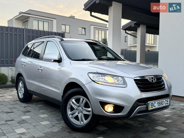 Серый Хендай Санта Фе, объемом двигателя 2.2 л и пробегом 191 тыс. км за 12900 $, фото 7 на Automoto.ua