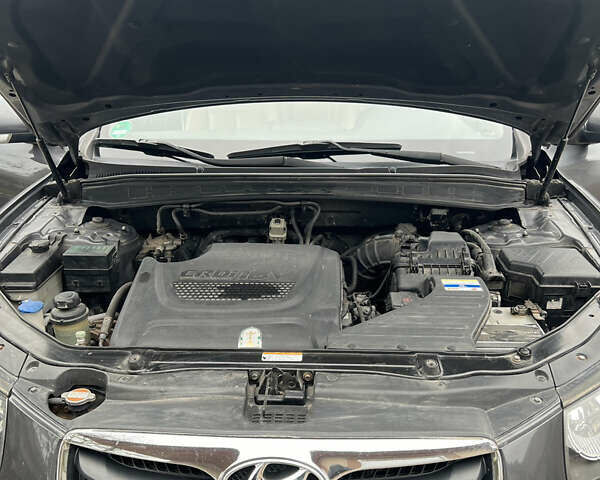 Хендай Санта Фе 2011 в Понинка на Automoto.ua Серый Хендай Санта Фе, объемом двигателя 2.2 л и пробегом 194 тыс. км за 13000 $, фото 17 на Automoto.ua