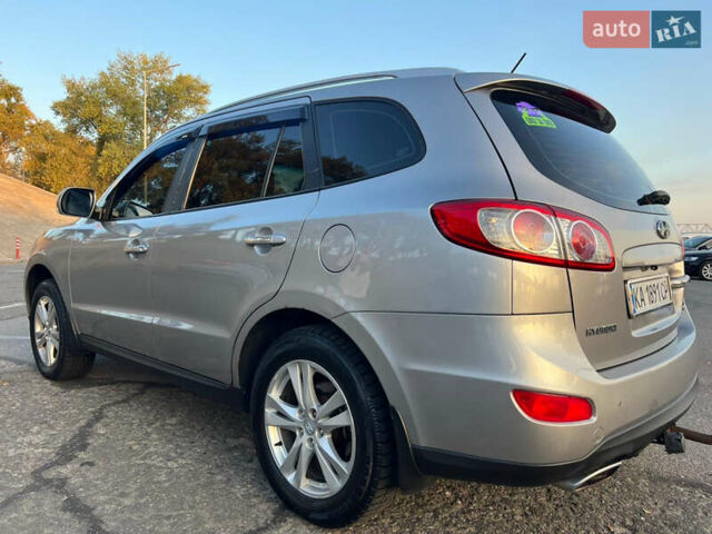 Серый Хендай Санта Фе, объемом двигателя 2.36 л и пробегом 51 тыс. км за 10800 $, фото 7 на Automoto.ua