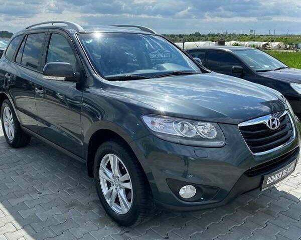 Хендай Санта Фе 2011 у Чернівцях на Automoto.ua Сірий Хендай Санта Фе, об'ємом двигуна 2.2 л та пробігом 250 тис. км за 11679 $, фото 26 на Automoto.ua