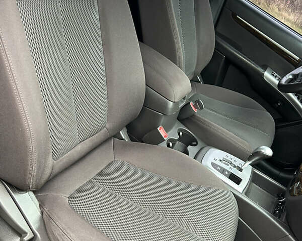 Серый Хендай Санта Фе, объемом двигателя 2.2 л и пробегом 197 тыс. км за 12900 $, фото 17 на Automoto.ua