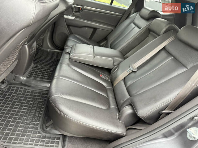 Хендай Санта Фе 2011 у Вінниці на Automoto.ua Сірий Хендай Санта Фе, об'ємом двигуна 2.2 л та пробігом 219 тис. км за 11300 $, фото 16 на Automoto.ua