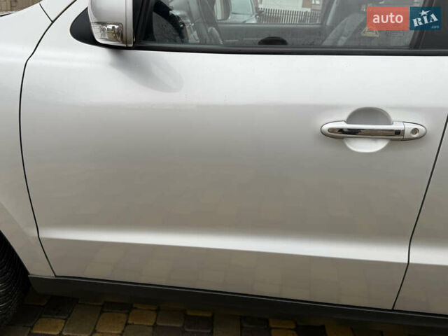 Серый Хендай Санта Фе, объемом двигателя 2.2 л и пробегом 148 тыс. км за 12950 $, фото 62 на Automoto.ua