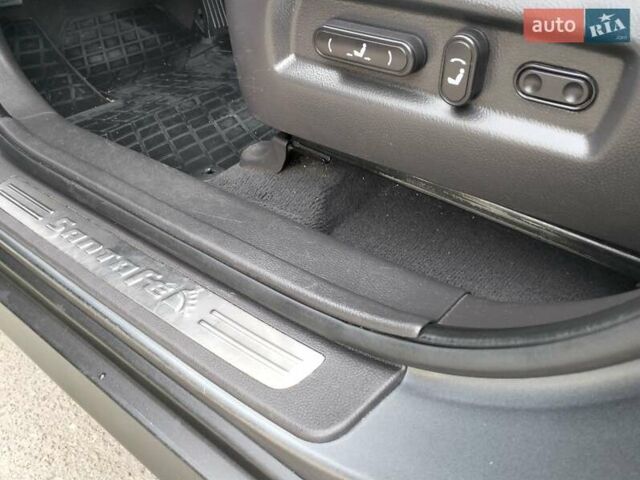 Сірий Хендай Санта Фе, об'ємом двигуна 2.2 л та пробігом 162 тис. км за 13500 $, фото 29 на Automoto.ua
