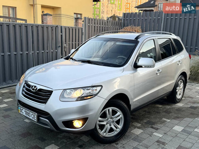 Серый Хендай Санта Фе, объемом двигателя 2.2 л и пробегом 191 тыс. км за 12900 $, фото 2 на Automoto.ua