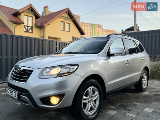Серый Хендай Санта Фе, объемом двигателя 2.2 л и пробегом 191 тыс. км за 12900 $, фото 9 на Automoto.ua