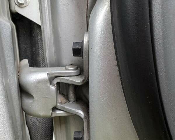 Сірий Хендай Санта Фе, об'ємом двигуна 2.2 л та пробігом 201 тис. км за 13000 $, фото 20 на Automoto.ua