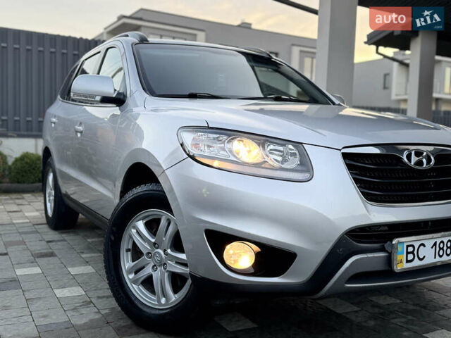 Серый Хендай Санта Фе, объемом двигателя 2.2 л и пробегом 191 тыс. км за 12900 $, фото 8 на Automoto.ua