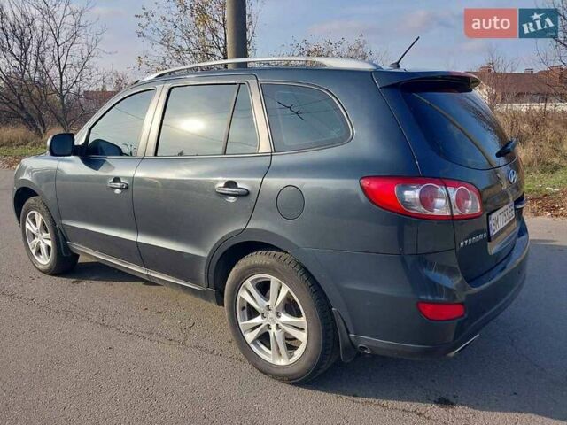 Сірий Хендай Санта Фе, об'ємом двигуна 2.36 л та пробігом 208 тис. км за 12500 $, фото 3 на Automoto.ua