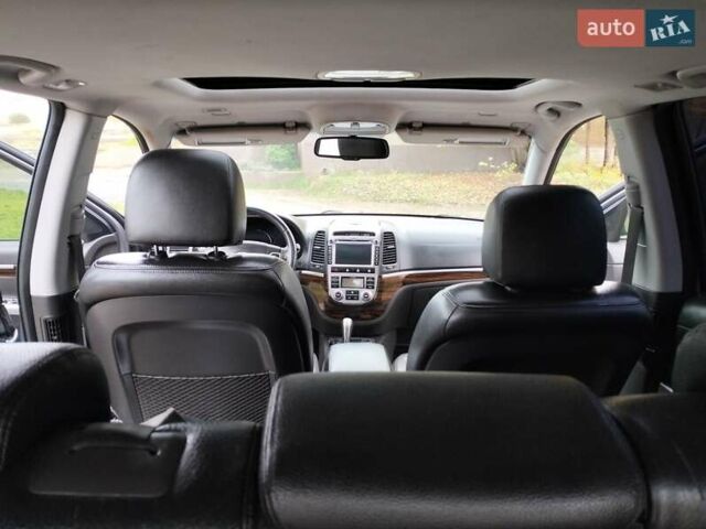 Сірий Хендай Санта Фе, об'ємом двигуна 2.2 л та пробігом 162 тис. км за 13500 $, фото 15 на Automoto.ua