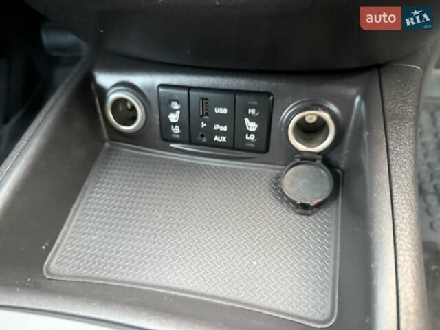 Серый Хендай Санта Фе, объемом двигателя 2.2 л и пробегом 226 тыс. км за 12999 $, фото 70 на Automoto.ua