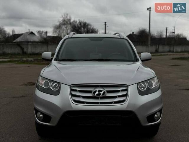 Сірий Хендай Санта Фе, об'ємом двигуна 2.2 л та пробігом 180 тис. км за 11200 $, фото 7 на Automoto.ua