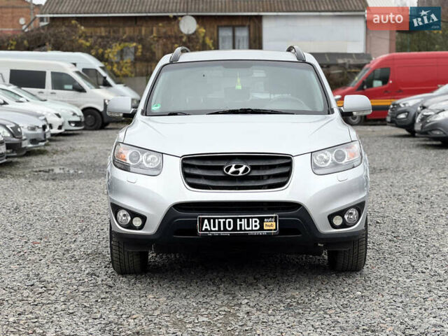Серый Хендай Санта Фе, объемом двигателя 2.2 л и пробегом 200 тыс. км за 11000 $, фото 2 на Automoto.ua