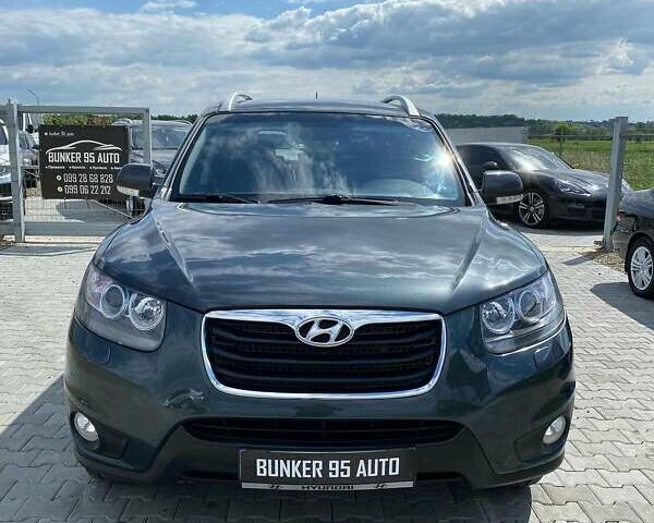 Хендай Санта Фе 2011 у Чернівцях на Automoto.ua Сірий Хендай Санта Фе, об'ємом двигуна 2.2 л та пробігом 250 тис. км за 11679 $, фото 13 на Automoto.ua