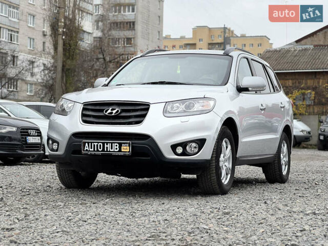 Серый Хендай Санта Фе, объемом двигателя 2.2 л и пробегом 200 тыс. км за 11000 $, фото 1 на Automoto.ua