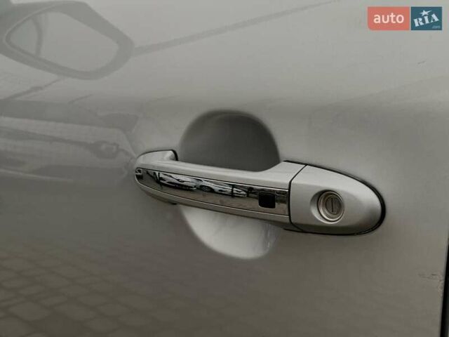 Серый Хендай Санта Фе, объемом двигателя 2.2 л и пробегом 193 тыс. км за 14255 $, фото 22 на Automoto.ua