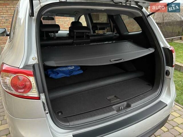 Серый Хендай Санта Фе, объемом двигателя 2.2 л и пробегом 200 тыс. км за 13200 $, фото 15 на Automoto.ua