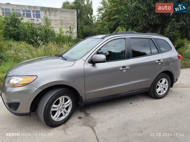 Сірий Хендай Санта Фе, об'ємом двигуна 2.4 л та пробігом 230 тис. км за 10300 $, фото 3 на Automoto.ua