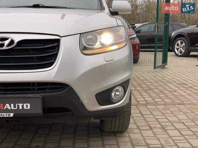 Серый Хендай Санта Фе, объемом двигателя 2.2 л и пробегом 193 тыс. км за 14255 $, фото 6 на Automoto.ua