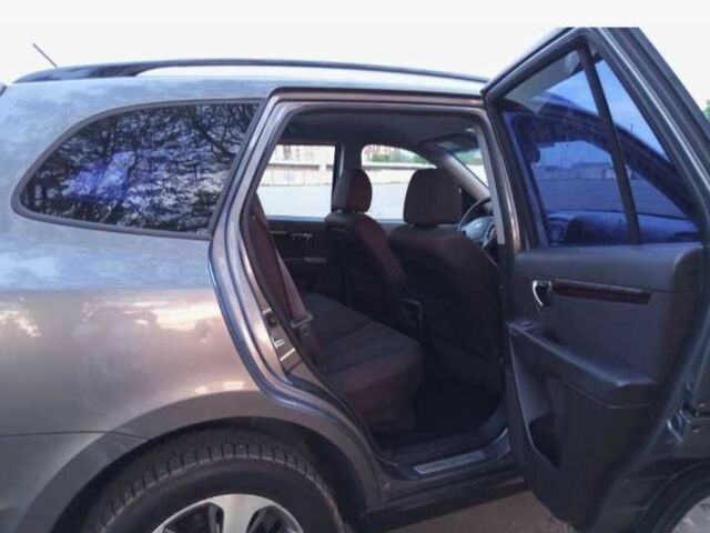 Сірий Хендай Санта Фе, об'ємом двигуна 2.2 л та пробігом 440 тис. км за 11000 $, фото 17 на Automoto.ua