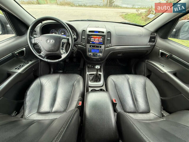 Хендай Санта Фе 2011 у Вінниці на Automoto.ua Сірий Хендай Санта Фе, об'ємом двигуна 2.2 л та пробігом 219 тис. км за 11300 $, фото 10 на Automoto.ua