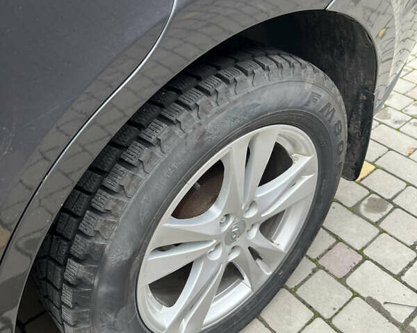 Хендай Санта Фе 2011 в Понинка на Automoto.ua Серый Хендай Санта Фе, объемом двигателя 2.2 л и пробегом 194 тыс. км за 13000 $, фото 24 на Automoto.ua