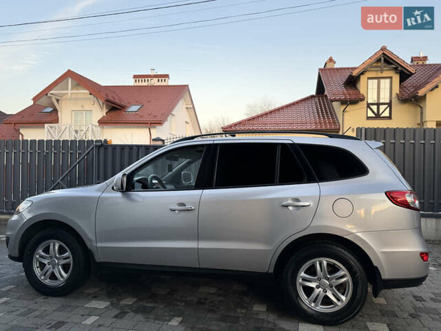 Серый Хендай Санта Фе, объемом двигателя 2.2 л и пробегом 191 тыс. км за 12900 $, фото 10 на Automoto.ua