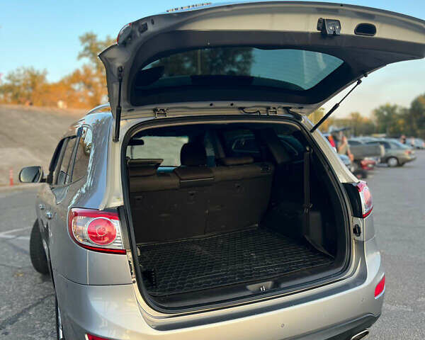 Серый Хендай Санта Фе, объемом двигателя 2.36 л и пробегом 51 тыс. км за 10800 $, фото 9 на Automoto.ua