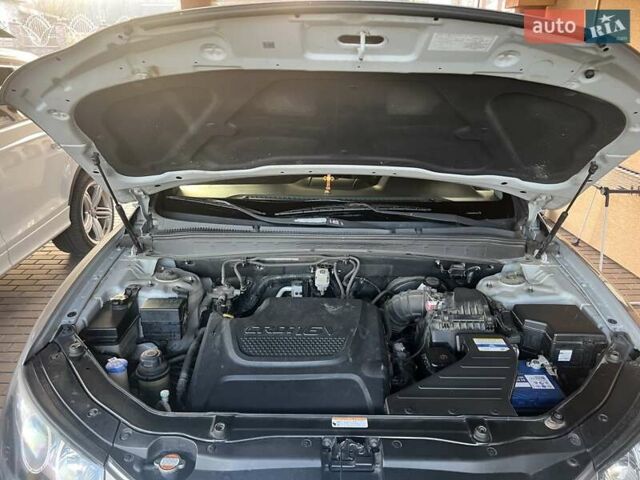 Серый Хендай Санта Фе, объемом двигателя 2.2 л и пробегом 245 тыс. км за 12900 $, фото 29 на Automoto.ua