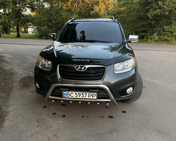 Хендай Санта Фе 2011 в Львове на Automoto.ua Серый Хендай Санта Фе, объемом двигателя 2.2 л и пробегом 268 тыс. км за 12200 $, фото 1 на Automoto.ua