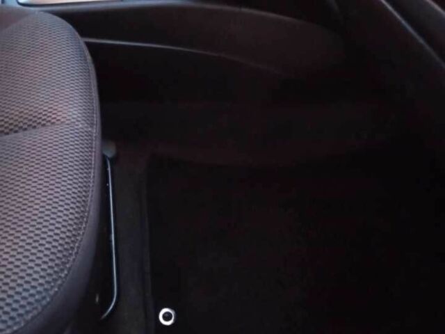 Сірий Хендай Санта Фе, об'ємом двигуна 2.2 л та пробігом 440 тис. км за 11000 $, фото 19 на Automoto.ua