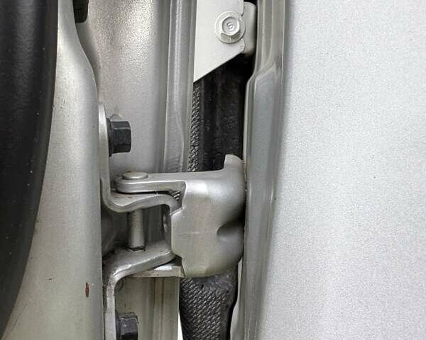 Сірий Хендай Санта Фе, об'ємом двигуна 2.2 л та пробігом 201 тис. км за 13000 $, фото 22 на Automoto.ua