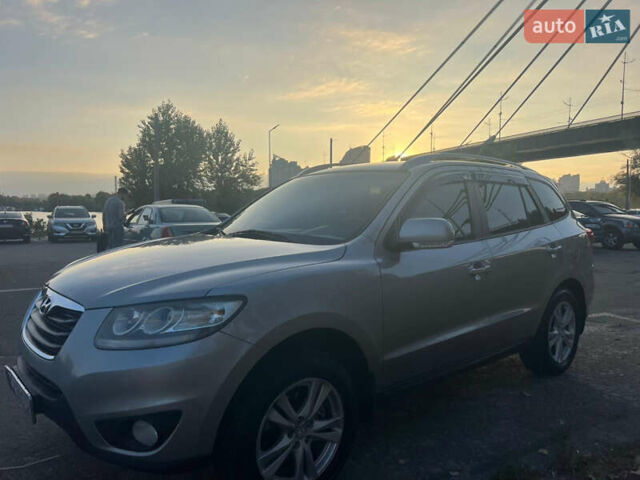 Серый Хендай Санта Фе, объемом двигателя 2.36 л и пробегом 51 тыс. км за 10800 $, фото 14 на Automoto.ua