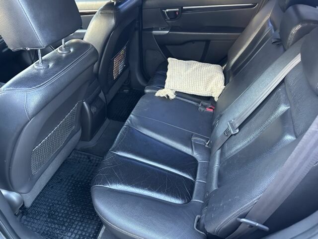 Серый Хендай Санта Фе, объемом двигателя 2.2 л и пробегом 162 тыс. км за 11500 $, фото 7 на Automoto.ua