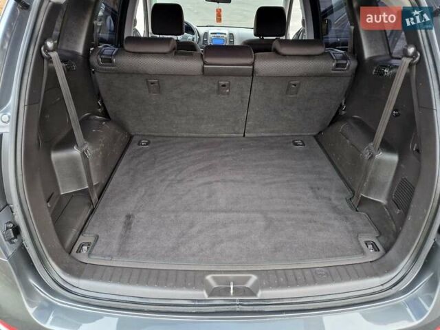 Серый Хендай Санта Фе, объемом двигателя 2.2 л и пробегом 165 тыс. км за 12500 $, фото 20 на Automoto.ua