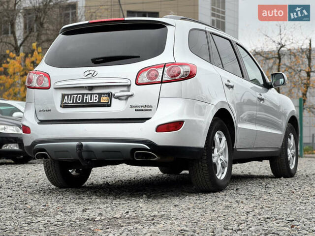 Серый Хендай Санта Фе, объемом двигателя 2.2 л и пробегом 200 тыс. км за 11000 $, фото 6 на Automoto.ua