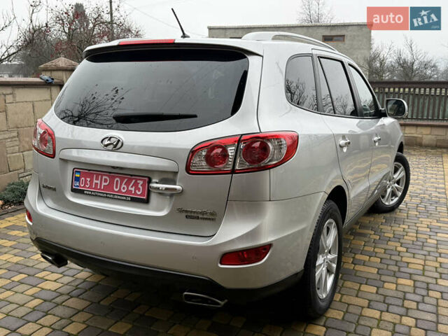 Серый Хендай Санта Фе, объемом двигателя 2.2 л и пробегом 148 тыс. км за 12950 $, фото 11 на Automoto.ua